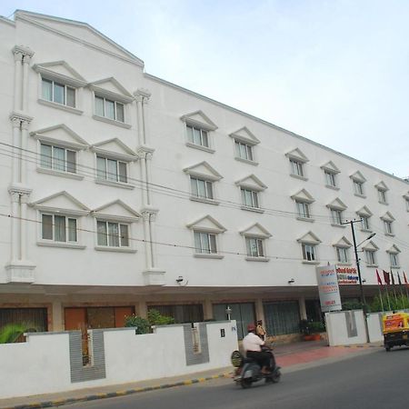 Parijatha Gateway Hotel Bangalore Exterior foto
