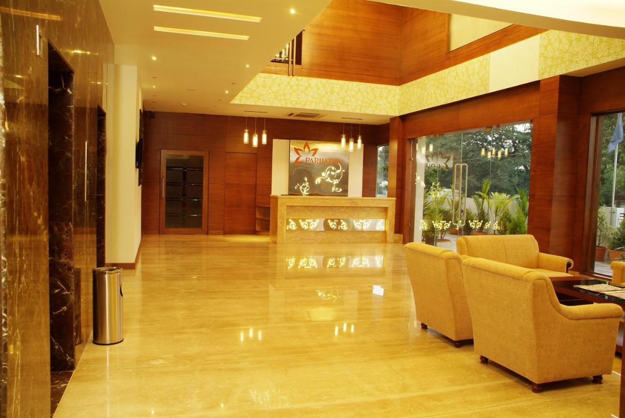 Parijatha Gateway Hotel Bangalore Exterior foto