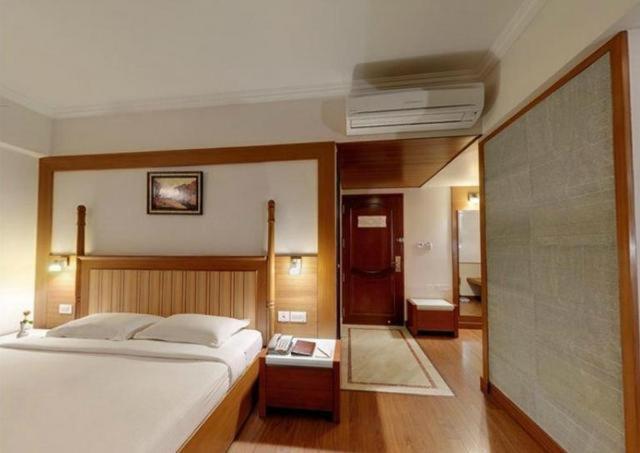 Parijatha Gateway Hotel Bangalore Quarto foto