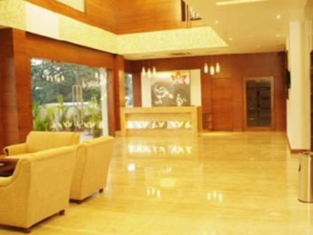 Parijatha Gateway Hotel Bangalore Exterior foto